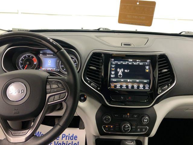 2020 Jeep Cherokee Overland