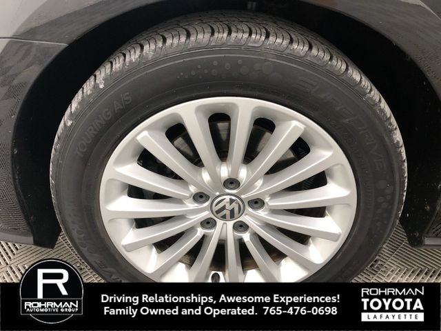 2016 Volkswagen Passat 1.8T SE