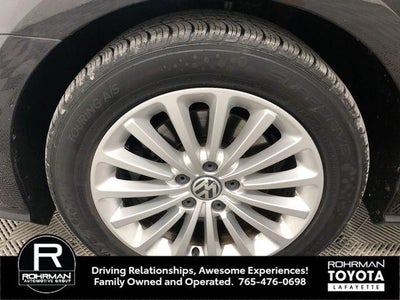 2016 Volkswagen Passat 1.8T SE