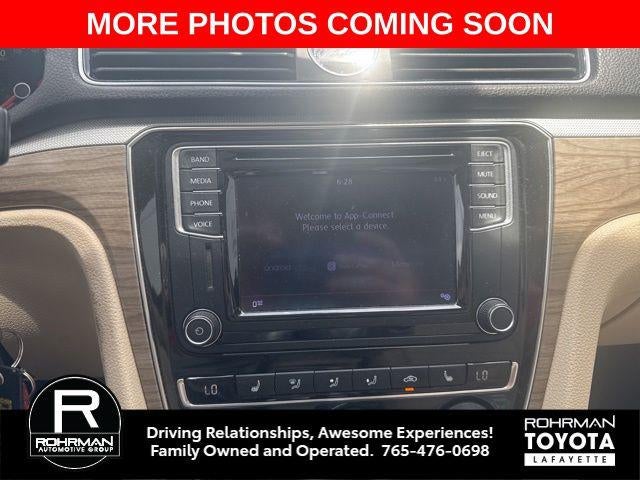 2016 Volkswagen Passat 1.8T SE