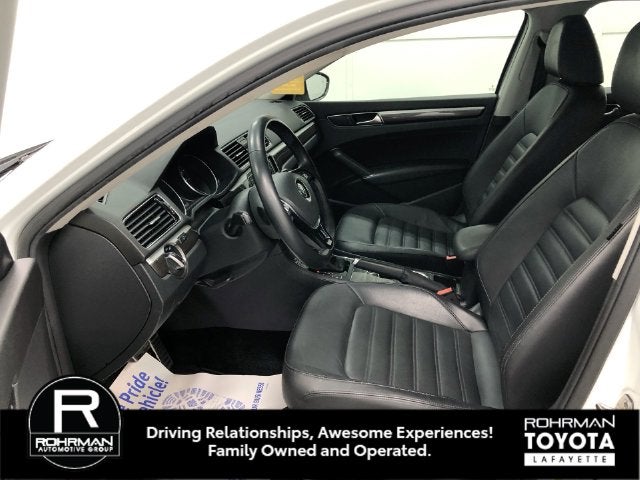 2018 Volkswagen Passat V6 SEL Premium