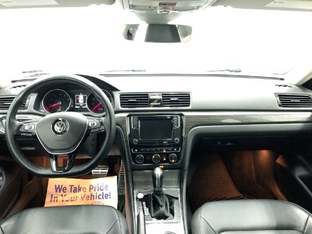 2018 Volkswagen Passat V6 SEL Premium