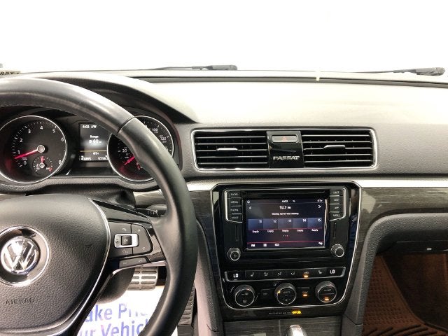 2018 Volkswagen Passat V6 SEL Premium