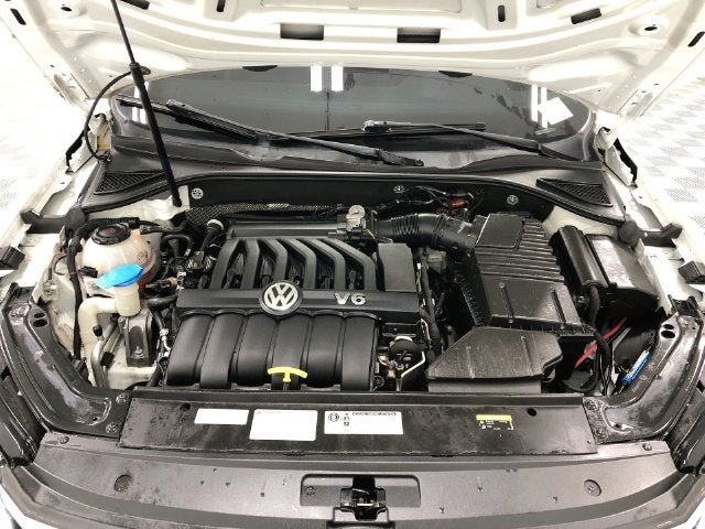2018 Volkswagen Passat V6 SEL Premium