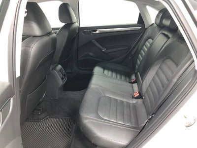 2018 Volkswagen Passat V6 SEL Premium