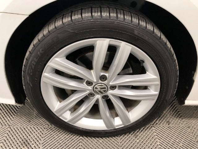 2018 Volkswagen Passat V6 SEL Premium
