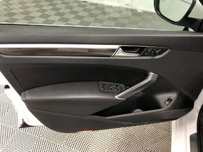 2018 Volkswagen Passat V6 SEL Premium