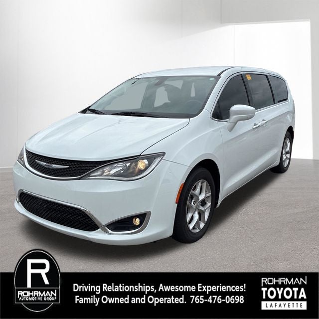 2020 Chrysler Pacifica Touring