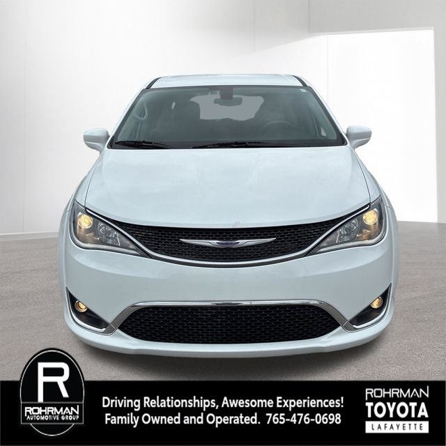 2020 Chrysler Pacifica Touring