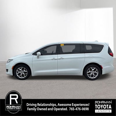 2020 Chrysler Pacifica Touring