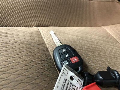 2016 Toyota COROLLA LE