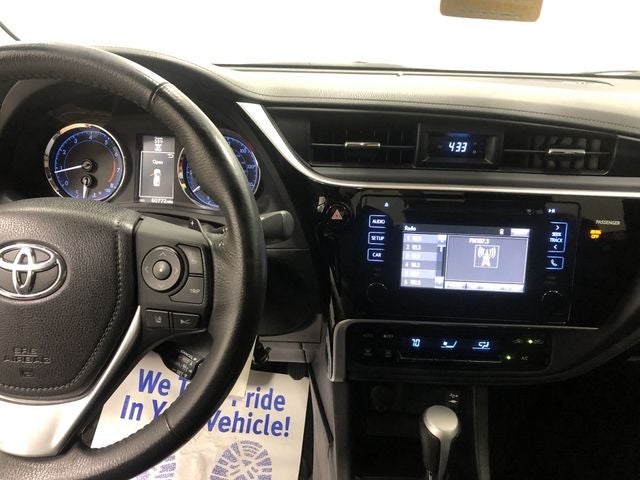 2017 Toyota COROLLA SE