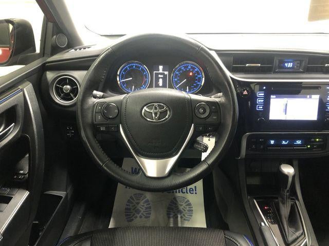 2017 Toyota COROLLA SE