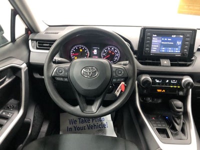 2020 Toyota RAV4 LE