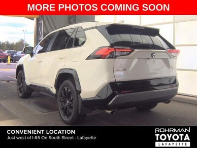 2022 Toyota RAV4 Hybrid SE