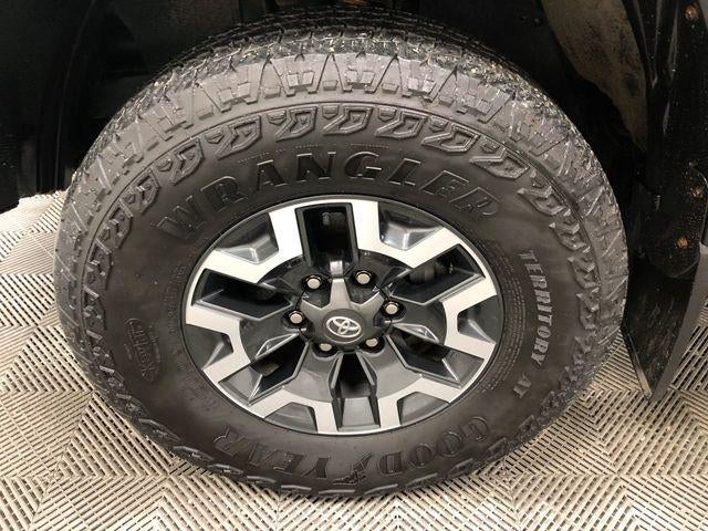 2022 Toyota Tacoma TRD Off-Road V6
