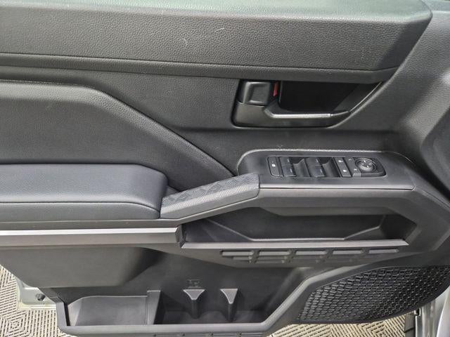 2025 Toyota TACOMA SR5 SR5