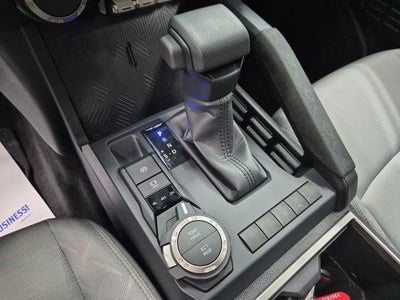 2025 Toyota TACOMA SR5 SR5