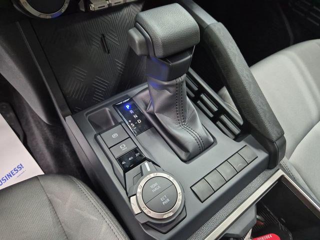 2025 Toyota TACOMA SR5 SR5