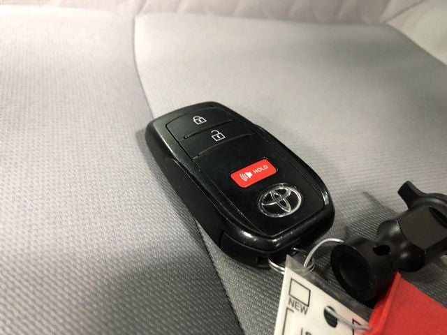 2025 Toyota TACOMA SR5 SR5