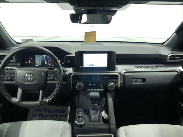 2025 Toyota TACOMA SR5 SR5