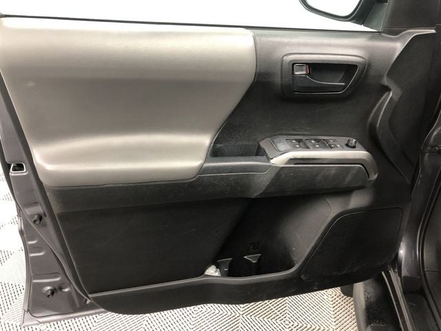 2021 Toyota TACOMA SR5 SR5 V6