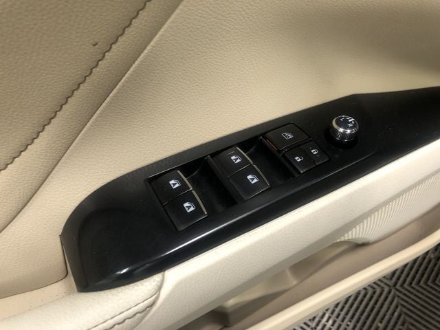 2018 Toyota CAMRY XLE