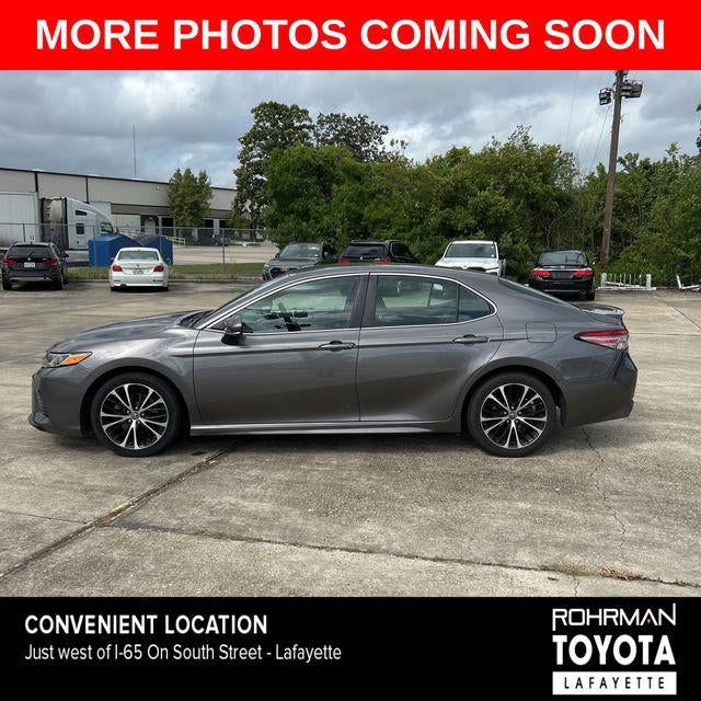 2018 Toyota CAMRY SE