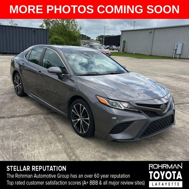 2018 Toyota CAMRY SE