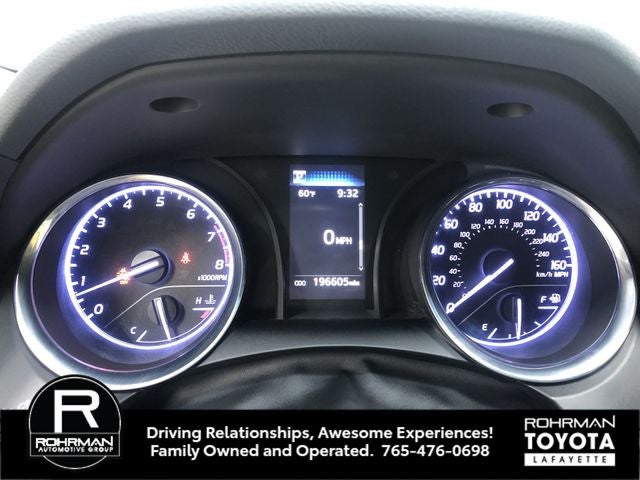 2019 Toyota CAMRY SE