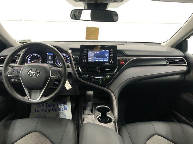 2022 Toyota CAMRY LE