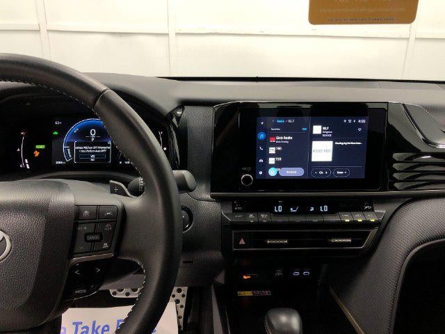 2026 Toyota Camry SE - Photo 50