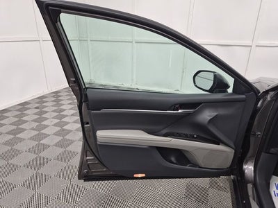 2023 Toyota CAMRY XLE