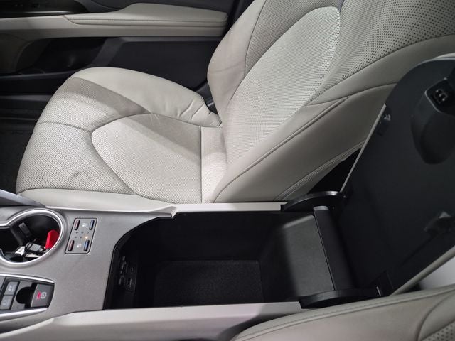 2023 Toyota CAMRY XLE