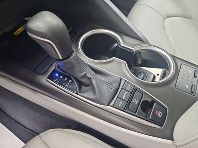 2023 Toyota Camry Hybrid XLE