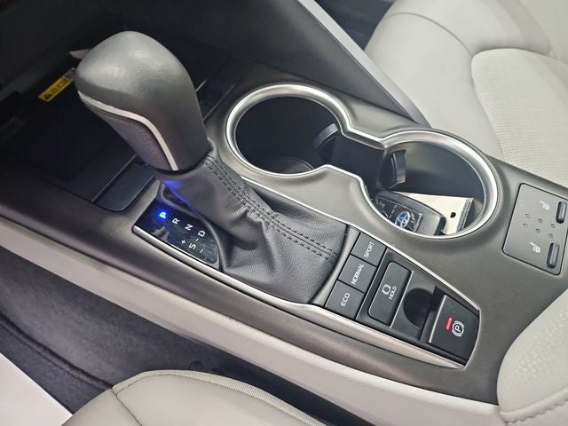 2023 Toyota Camry Hybrid XLE
