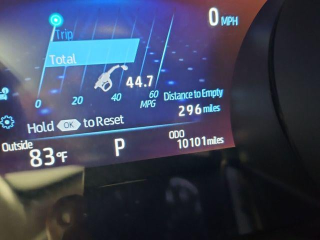 2023 Toyota Camry Hybrid XLE