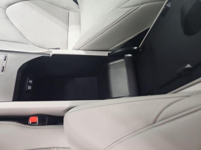 2023 Toyota Camry Hybrid XLE