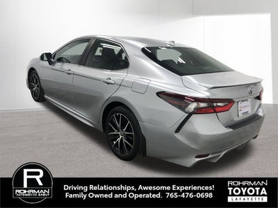 2024 Toyota CAMRY SE