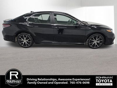 2024 Toyota CAMRY SE