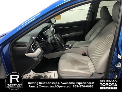 2020 Toyota CAMRY HYBRID SE