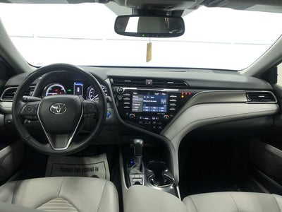 2020 Toyota CAMRY HYBRID SE