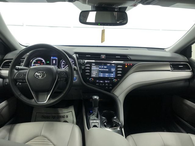2020 Toyota CAMRY HYBRID SE