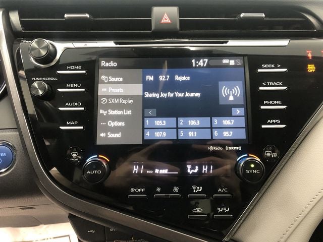 2020 Toyota CAMRY HYBRID SE