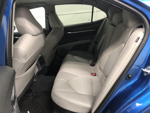 2020 Toyota CAMRY HYBRID SE