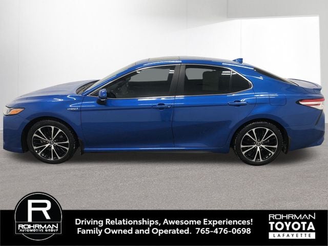 2020 Toyota CAMRY HYBRID SE