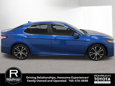 2020 Toyota CAMRY HYBRID SE