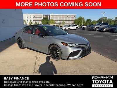 2022 Toyota Camry Hybrid XSE