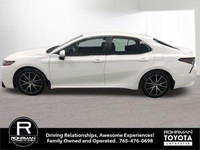 2023 Toyota CAMRY SE