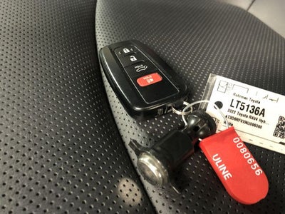 2022 Toyota RAV4 HYBRID Limited